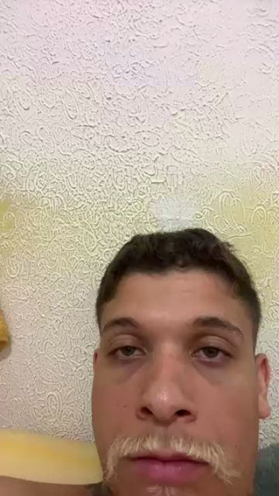 Bigodeloiro22 from Brazil