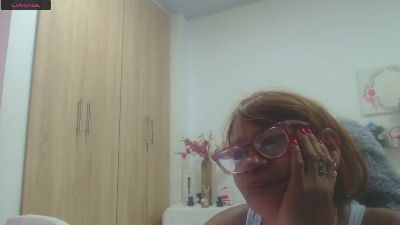 BustyXMilf from Colombia