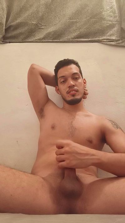 MaxOFiMoon from Venezuela