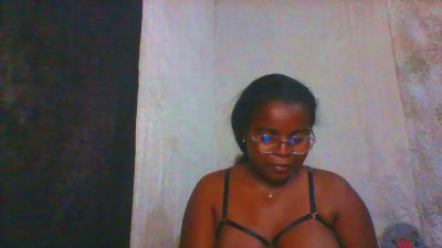 Nadiaflirt from Madagascar