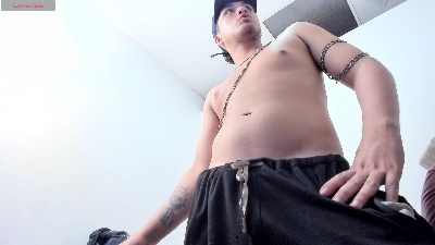 Oilmen22 from Colombia