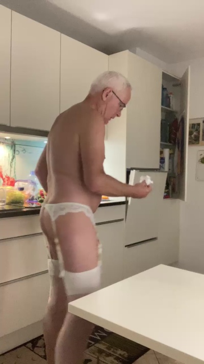 Strolch1707 from Germany