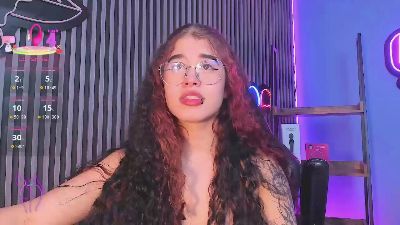 VALKA_TEEN from United States