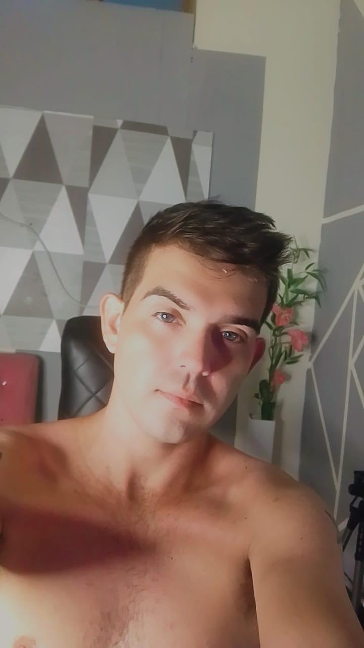 boydick22cm from Colombia