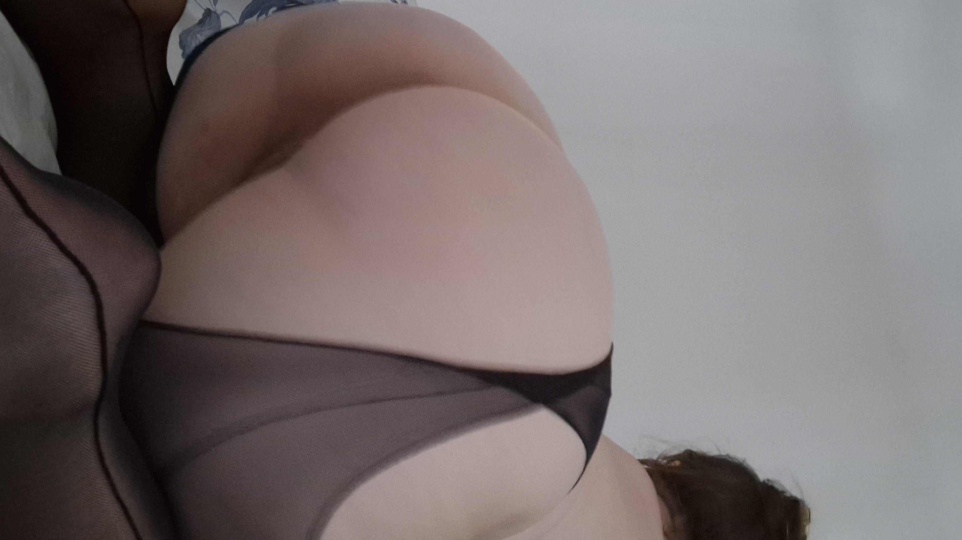 busty_girl21 Profile Image